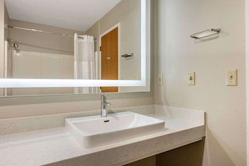 Family Suite, 1 King Bed with Sofa bed, Non Smoking