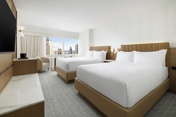 Room, 2 Double Beds, Accessible Bathtub, Corner