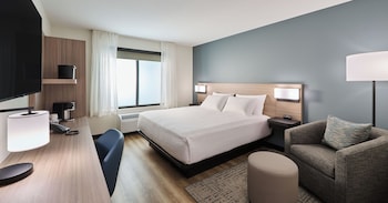 Room, 1 King Bed (High Floor)