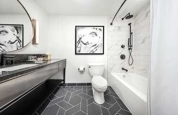Room, 1 Bedroom, Accessible, Bathtub (Mobility & Hearing)