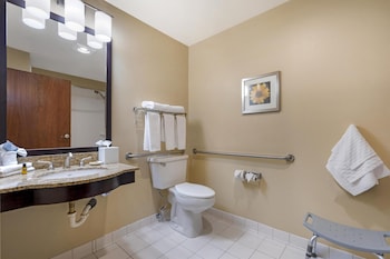 Standard Room, 1 Queen Bed, Accessible, Bathtub