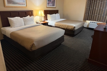Suite, 2 Queen Beds, Non Smoking