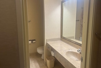 Suite, 2 Queen Beds, Non Smoking