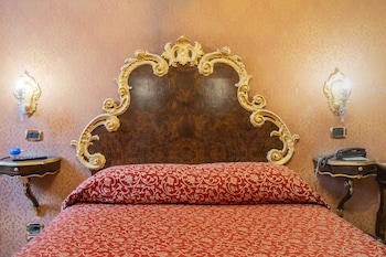 Classic Double or Twin Room