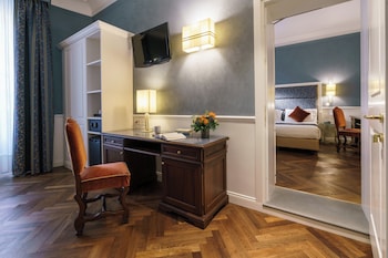 Deluxe Family Room
