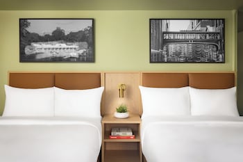 Deluxe Room, 2 Double Beds