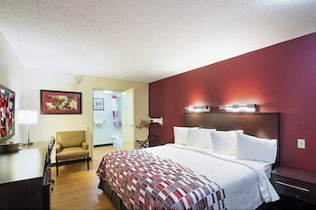 Deluxe Room, 1 King Bed, Accessible, Non Smoking (Roll-In Shower)