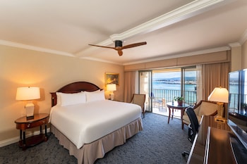 Room, 1 King Bed, Balcony, Harbor View