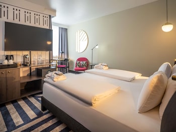 Privilege, Room, 1 King Bed
