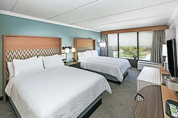 Standard Room, 2 Queen Beds (Walk-In Shower)