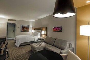 Junior Room, 1 King Bed, Balcony