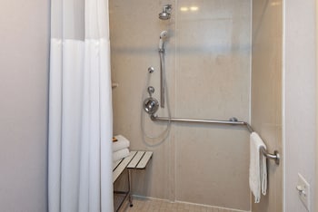 Standard Room, 2 Queen Beds, Accessible, Non Smoking