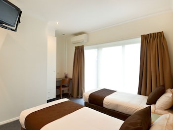 Standard Apartment, Multiple Beds, Non Smoking, Kitchenette (Living Room)
