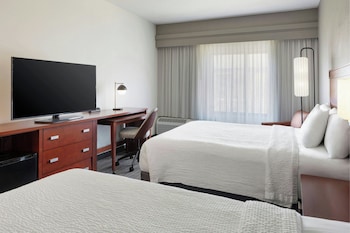 Room, 2 Queen Beds, Hearing Accessible