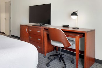 Room, 2 Queen Beds, Hearing Accessible
