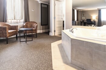 Junior Suite, 1 King Bed