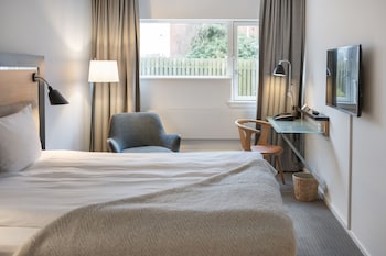 Standard room with  twin beds