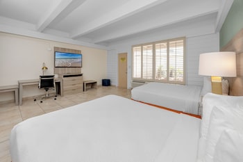 Standard Room, 2 Queen Beds, Accessible, Harbor View