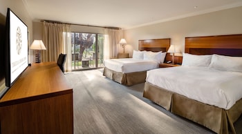 Deluxe Room, 2 Queen Beds