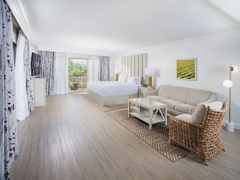 Premium Room, 1 King Bed, Corner