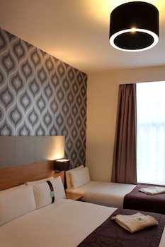 Standard Room, 1 King Bed with Sofa bed