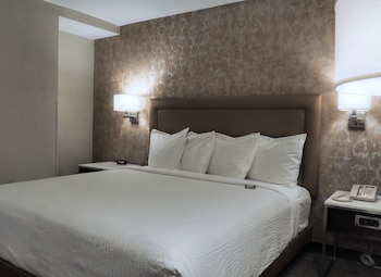Deluxe Room, 1 King Bed