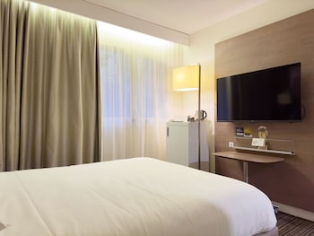 Classic Room - 1 double bed and 1 extra bed for 1 person