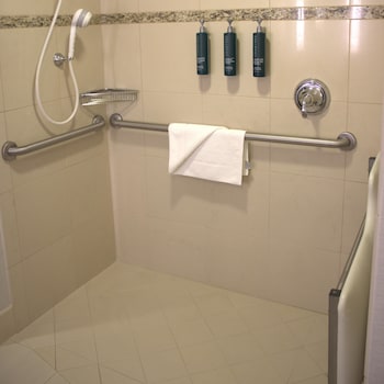 Suite, 2 Double Beds, Accessible, Bathtub (Mobility & Hearing)