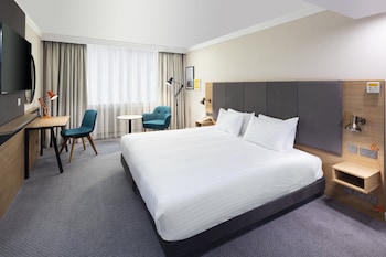 Standard Room, 1 Queen Bed