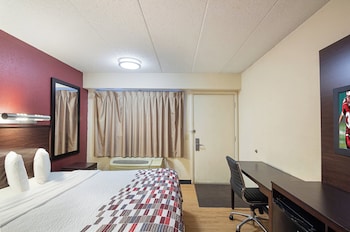 Deluxe Room, 1 King Bed (Smoke Free)