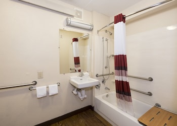Deluxe Room, 1 King Bed, Accessible, Non Smoking