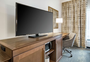 Room, 2 Queen Beds, Refrigerator