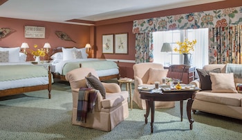 Room, Accessible (Collection 2 Queen w/ sofabed)