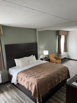 Standard Room, 1 King Bed, Non Smoking