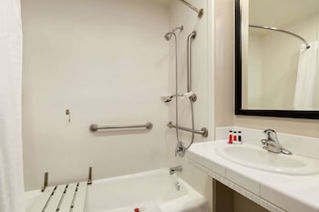 Room, 1 King Bed, Accessible