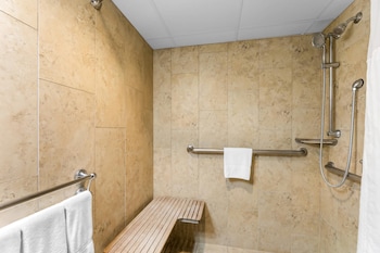 Room, 2 Queen Beds, Accessible, Non Smoking