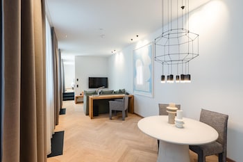 Schaezler Suite 2