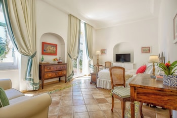 Garden View Junior Suite