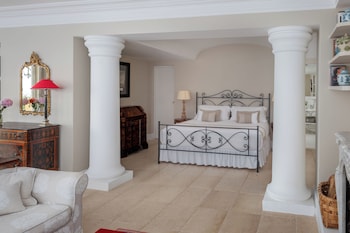 Suite (Capri Master)