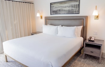 Room, 2 Queen Beds, Balcony