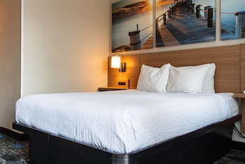 Room, 1 Queen Bed (Exterior Room)
