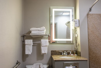 Room, 2 Queen Beds (Exterior Room)