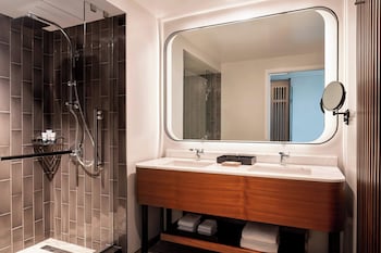 Club Room, 1 King Bed with Sofa bed, Club Lounge Access, Ocean View (Hokupa'a Tower)