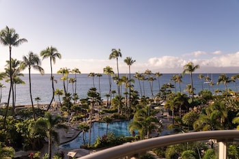 Room, 1 King Bed, Hearing Accessible, Ocean View (Kukahi)