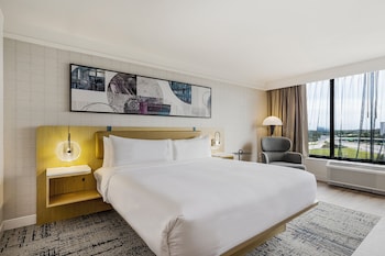 Premium Room, 1 King Bed (View)