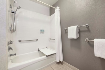 Room, 1 King Bed with Sofa bed (Mobility/Hearing Accessible, Tub)