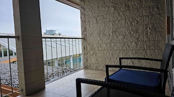 Suite, 1 King Bed, Non Smoking, Jetted Tub