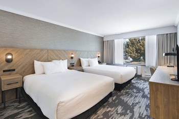 Standard Room, 2 Queen Beds (Atrium Building)