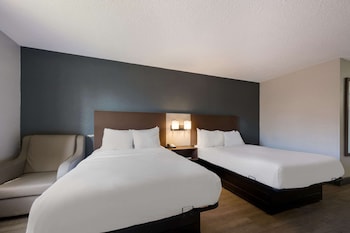 Standard Room, 2 Double Beds, Non Smoking