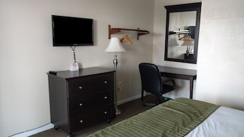 Room, 1 King Bed, Non Smoking